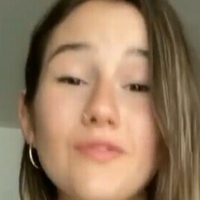 Julia Ayers Çıplak