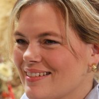 Julia Kloeckner Çıplak
