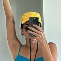 Júlia Konrad Çıplak