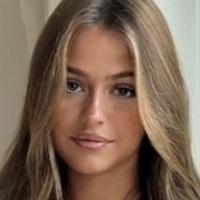 Julia Molinari Çıplak