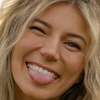 Julia Schäfer Çıplak