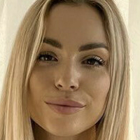 Julia Schwab Çıplak
