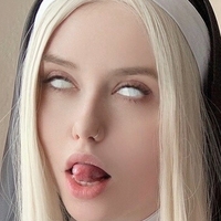Julia Situn Çıplak
