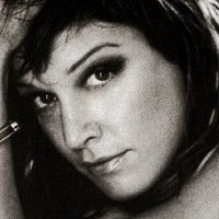 Julia Stinshoff Çıplak
