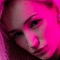 Julia Tyki Çıplak