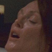 Julianne Moore Çıplak
