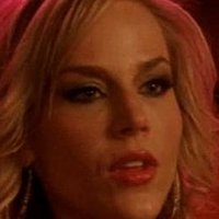 Julie Benz Çıplak