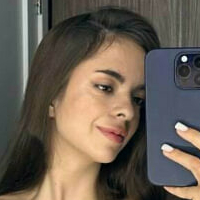 Julie Sweet Çıplak