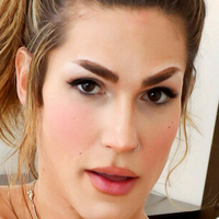 Kalli Grace Çıplak