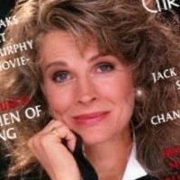 Karen Mayo-Chandler Çıplak