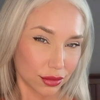 KarenOrlena Çıplak