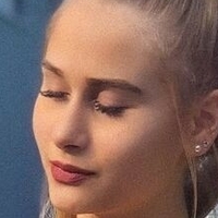 Karina Alexandrowna Çıplak