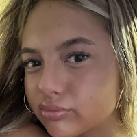 Karina Korobeynik Çıplak