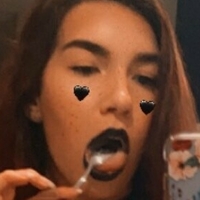 Kat Elise Çıplak