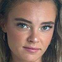 Kate Lynx Çıplak