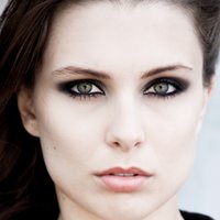 Kate Yacula Çıplak