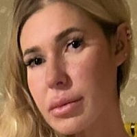 katetruu Çıplak