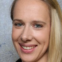 Kathrin Strauss Çıplak