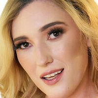 Katie Kinz Çıplak
