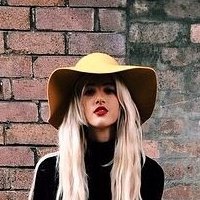 Katie Kuips Çıplak