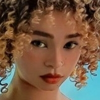 Kiara Peachy Çıplak