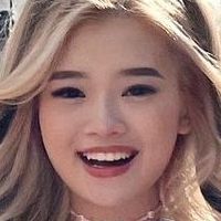 Kika Kim Çıplak