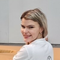 Kim Haus Çıplak