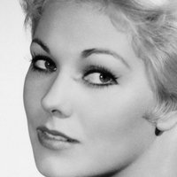 Kim Novak Çıplak