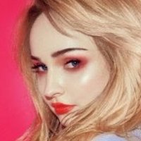 Kim Petras Çıplak