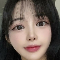 Kim Yun Jeong Çıplak