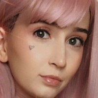 Kira Bee Çıplak