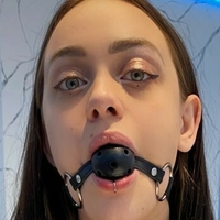 Kira Clark Çıplak