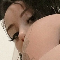 kirawrrra Çıplak
