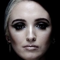 Kirsten Russell Çıplak