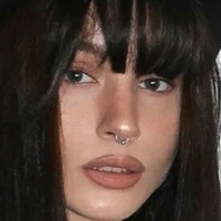 Klaudia Czarny Çıplak