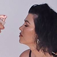 Kourtney Kardashian Çıplak