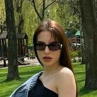 krisblow Çıplak