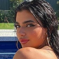 krissybertone Çıplak