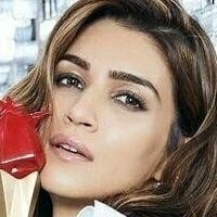 Kriti Sanon Çıplak