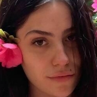 kyliebennet Çıplak