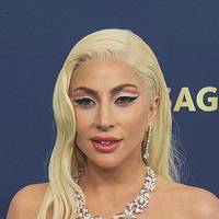 Lady Gaga Çıplak