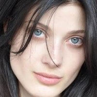 Larissa Hofmann Çıplak
