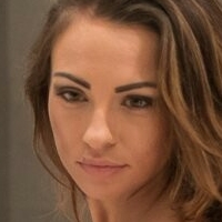 Larissa Mahl Çıplak