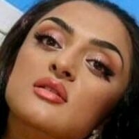 Latoya Devi Çıplak