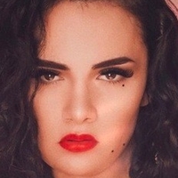 Laura Badler Çıplak