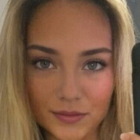 Laura Bauer Çıplak