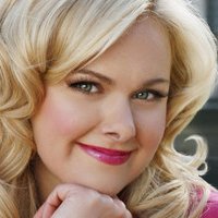Laura Bell Bundy Çıplak