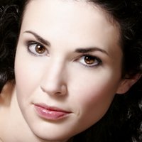 Laura Mennell Çıplak
