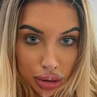 Laura Mezyk Çıplak
