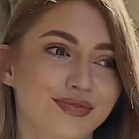 Laura Michelle Maske Çıplak